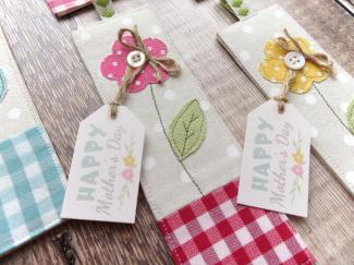 flower bookmark close up