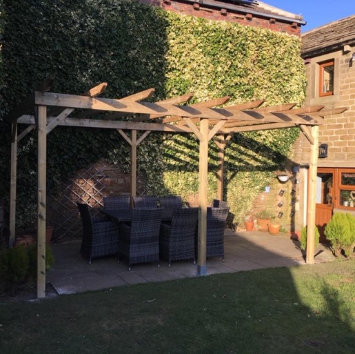 DB77C390-0510-4844-B8DE-5C8A78240A54